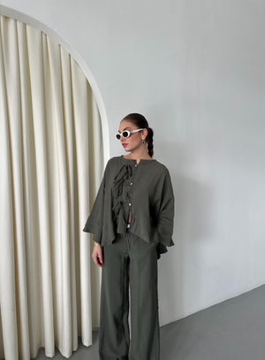 Haki Yarasa Kol Bağcık Düğme Detaylı Takım