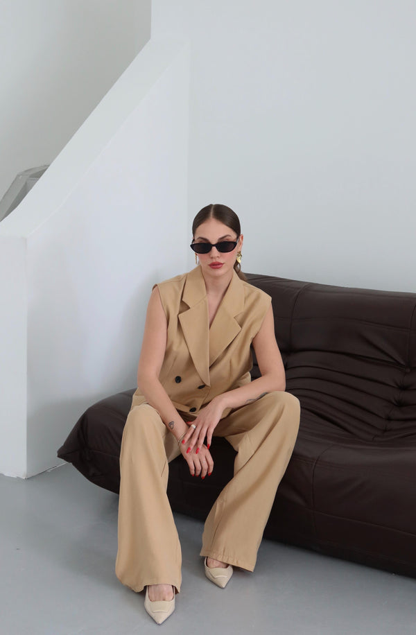 Hardal Siyah Düğmeli Yelek Pantolon Takım