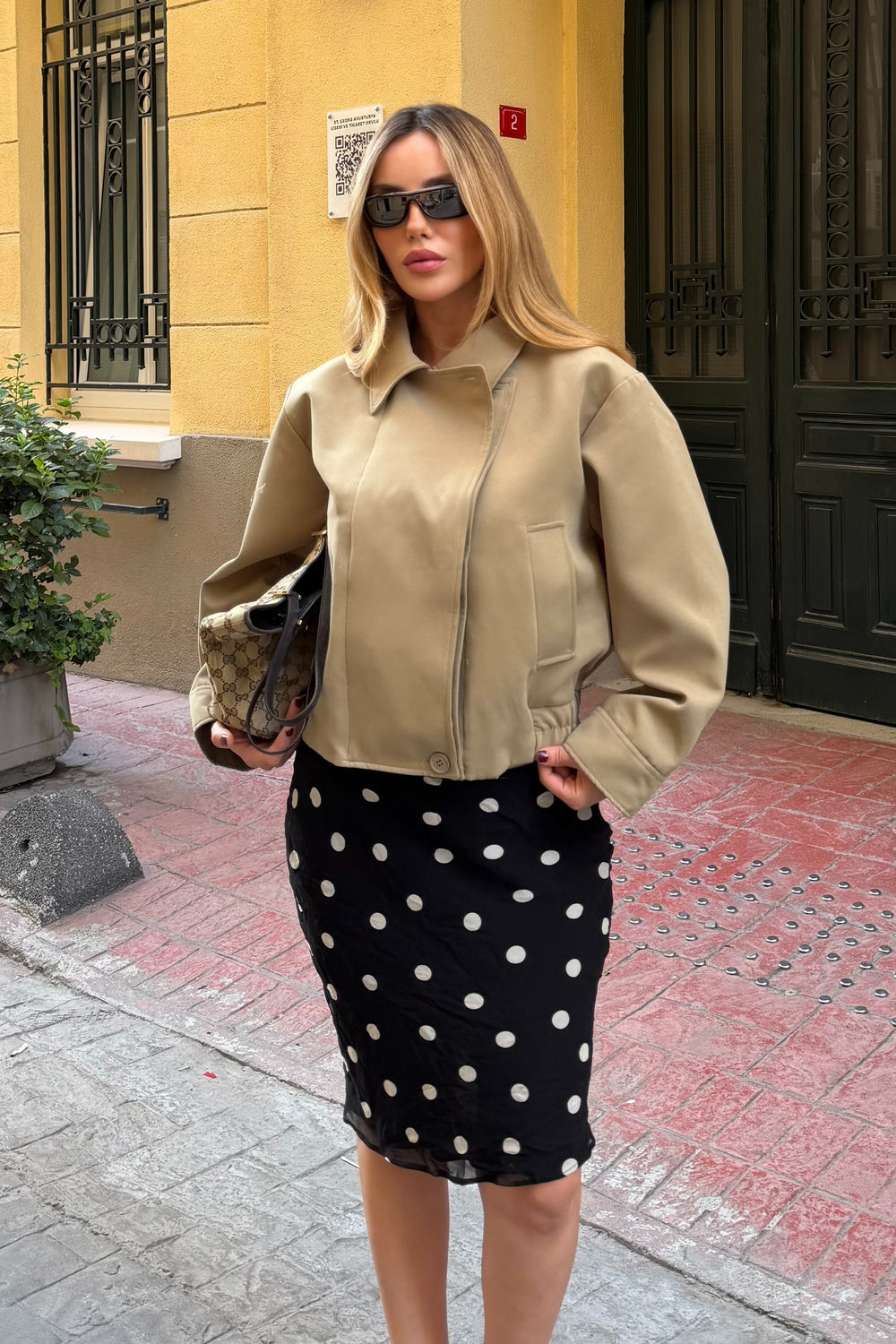 Çağla Beli Lastikli Crop Ceket - 4020