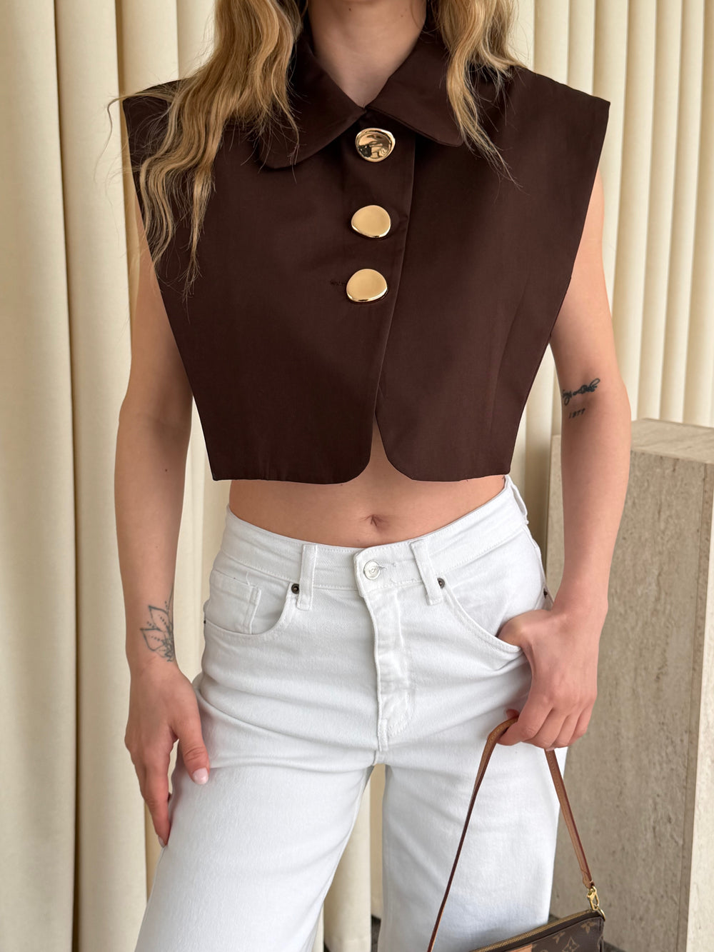 Kahverengi Poplin Crop Yelek - 8419