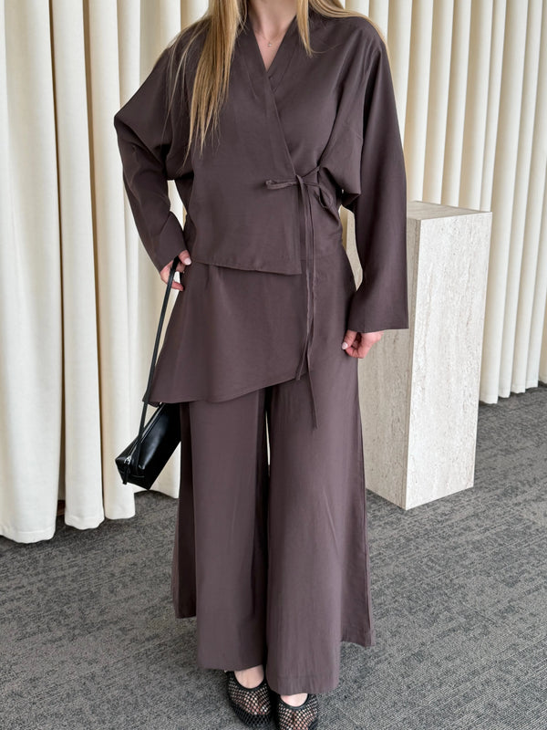 Kahverengi Pantolon Ek Parça Detaylı Kimono Takım - 8009