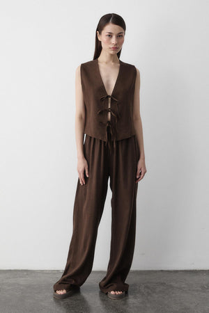 Kahverengi 3 Bağcıklı Yelekli Müslin Takım