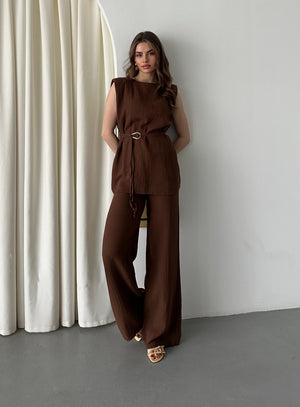 Kahverengi Aksesuar Detaylı İkili Takım