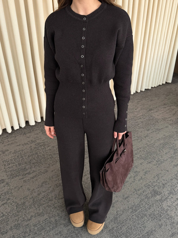 Kahverengi Çıtçıt Düğmeli Triko Takım - 904