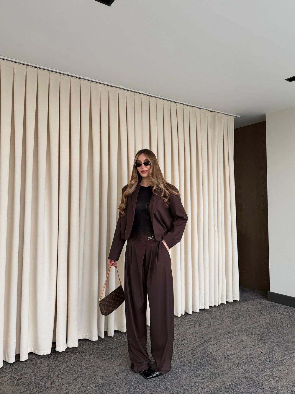 Kahverengi Crop Ceket Pantolon Takım - 9689