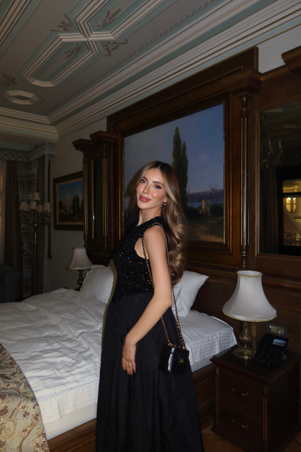 Siyah Eteği Tafta Payetli Elbise - 101032