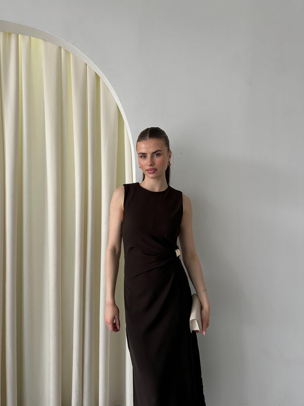 Kahverengi Gold Tokalı Elbise