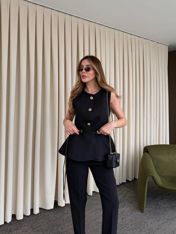 Siyah Kemerli Düğmeli Yelek - 9682