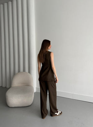 Kahverengi Kruvaze Yaka Yelek Pantolon Takım