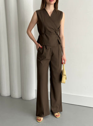 Kahverengi Kruvaze Yaka Yelek Pantolon Takım