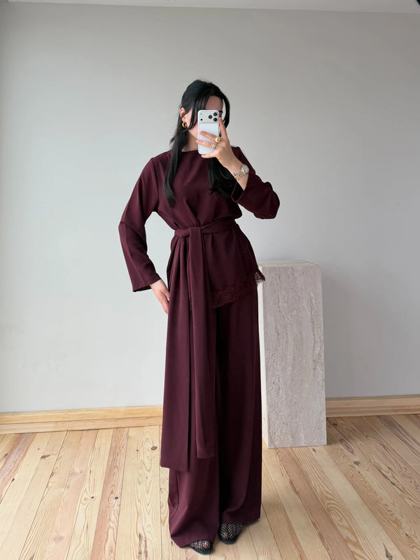 Bordo Kuşaklı Dantel Detaylı Bluz Pantolon Takım - 8006