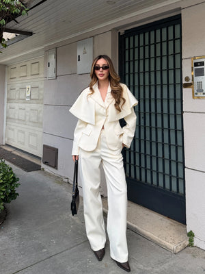 Ekru Pelerin Detaylı Ceket Pantolon Takım - 202604