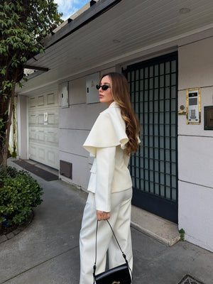 Ekru Pelerin Detaylı Ceket Pantolon Takım - 202604