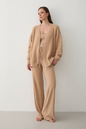 Camel Yumoş Üçlü Takım