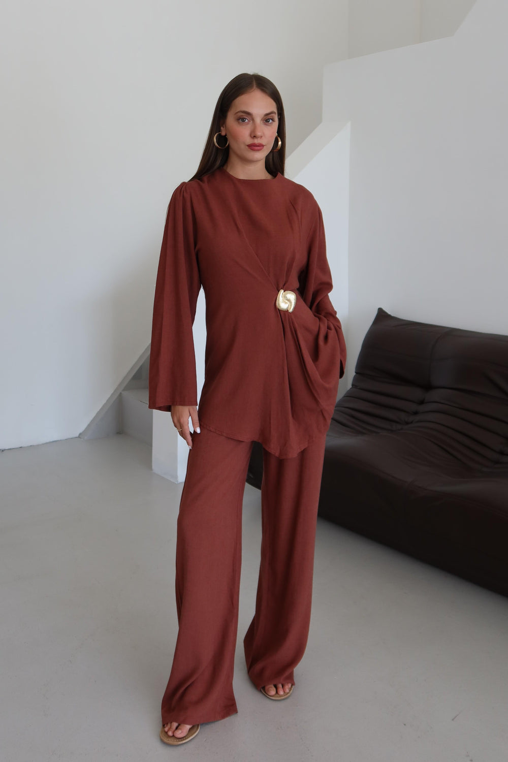 Kiremit Gold Broşlu Bluz Pantolon Takım