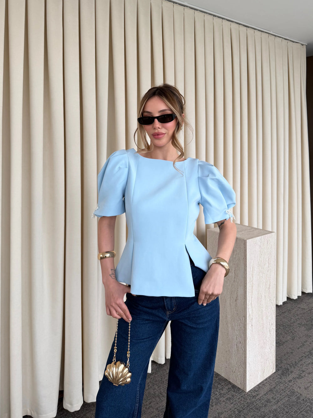 Mavi Kolu İnci Fiyonk Detaylı Bluz - 5001