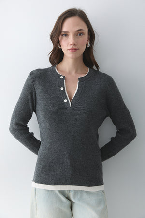 Antrasit - Krem 2 Patlı Düğmeli Kazak - 251023