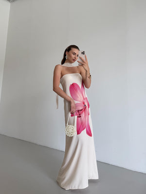 Krem Straplez Çiçek Desenli Uzun Elbise