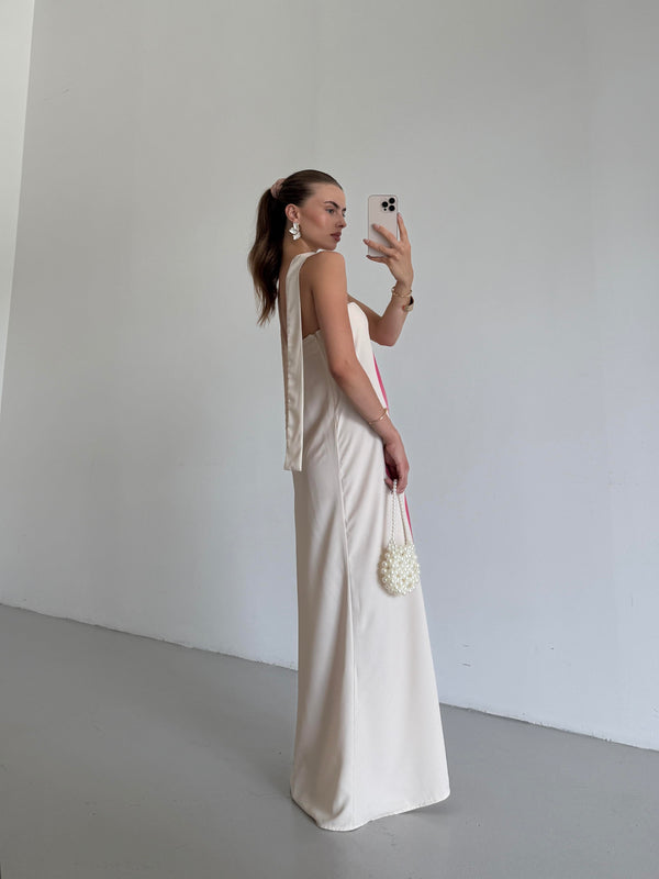 Krem Straplez Çiçek Desenli Uzun Elbise