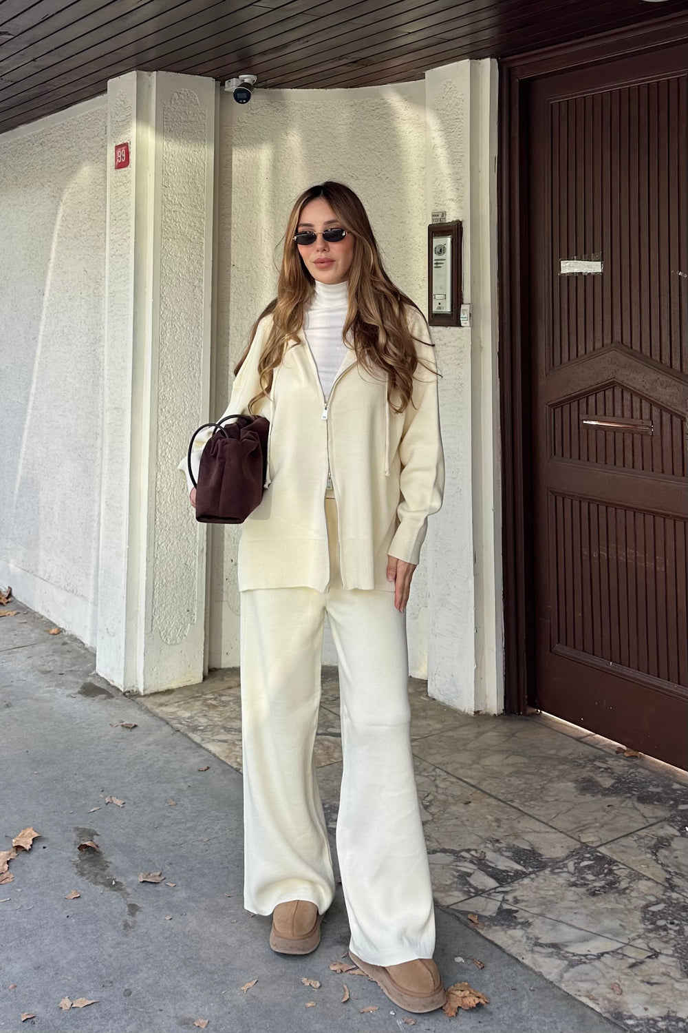 Krem Fermuarlı Kapüşonlu Triko Takım - 0511