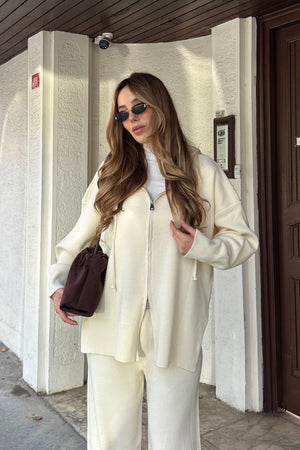 Krem Fermuarlı Kapüşonlu Triko Takım - 0511