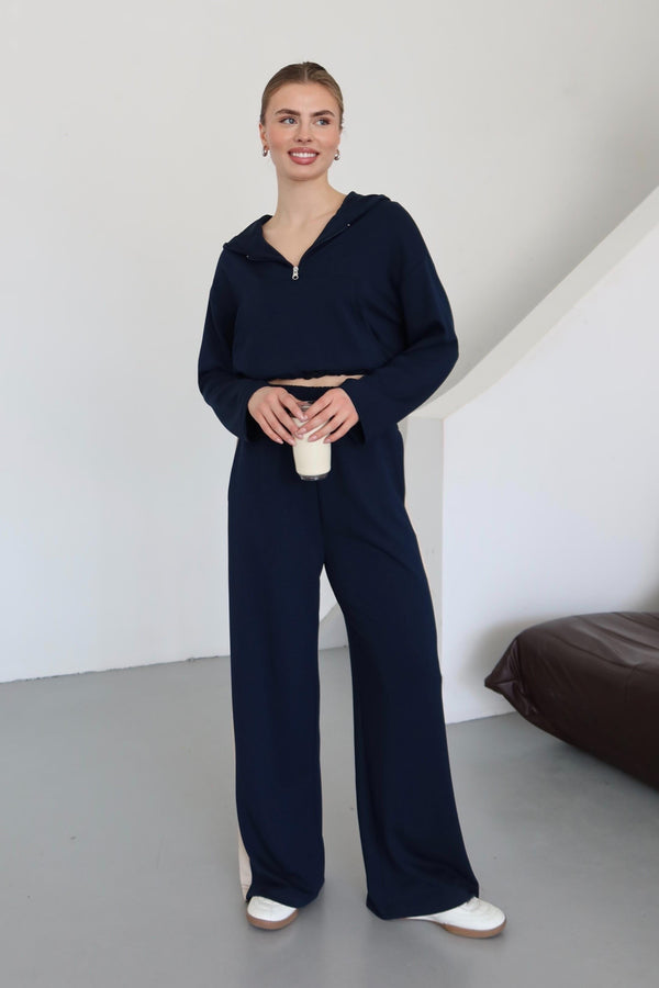 Lacivert Kapüşonlu Garnili Takım