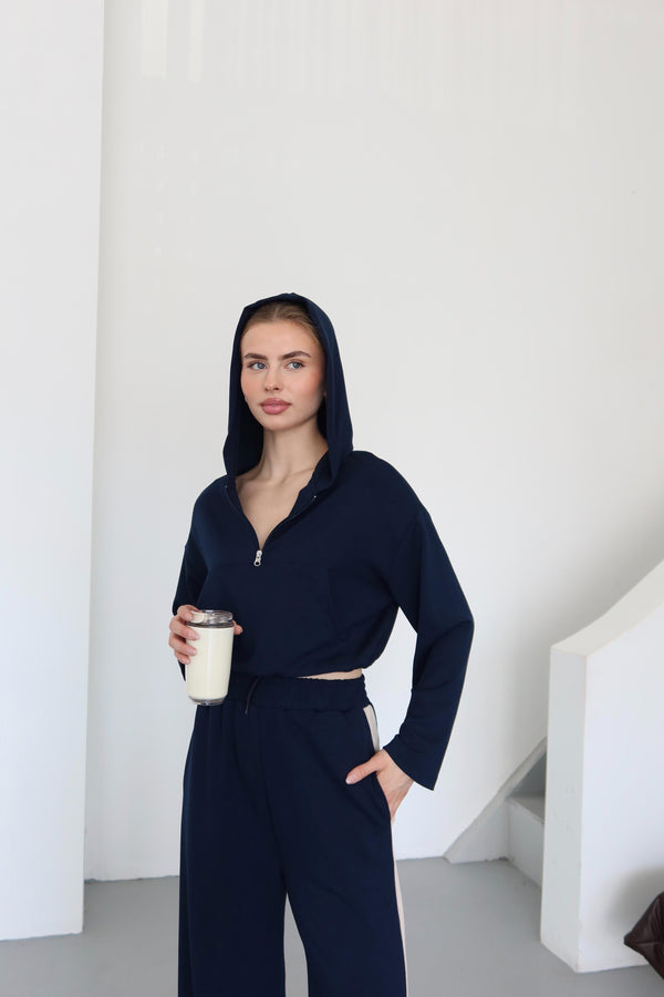 Lacivert Kapüşonlu Garnili Takım