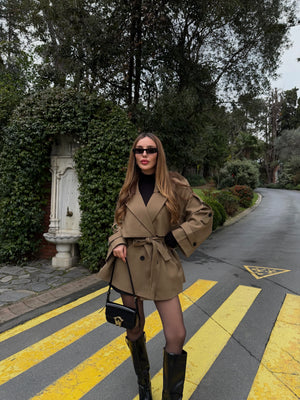 Karamel Oversize Düşük Omuz Kısa Trenç - 9580