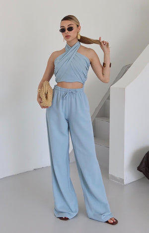 Mavi Boyundan Bağlı Büstiyer Pantolon Takım