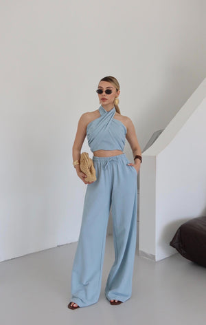 Mavi Boyundan Bağlı Büstiyer Pantolon Takım