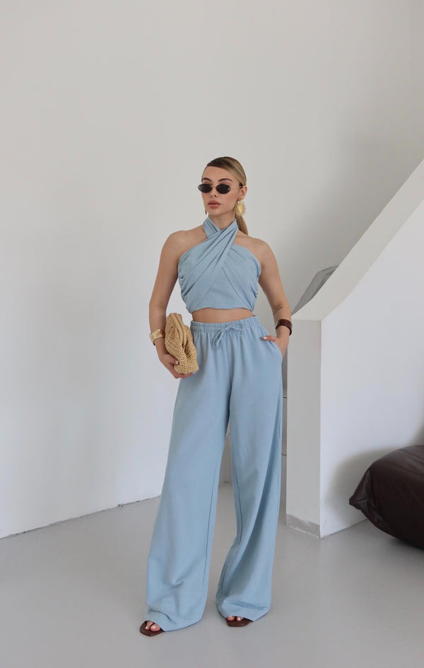 Mavi Boyundan Bağlı Büstiyer Pantolon Takım