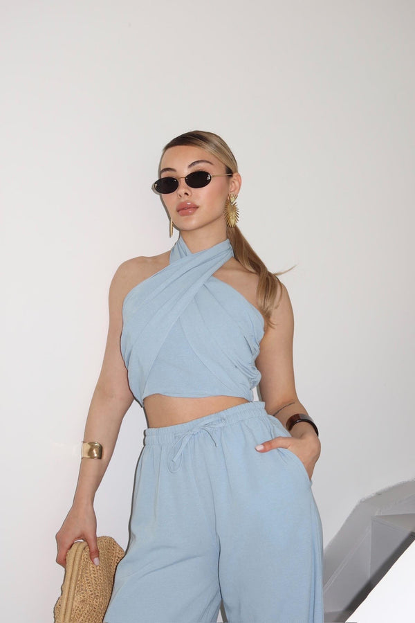 Mavi Boyundan Bağlı Büstiyer Pantolon Takım