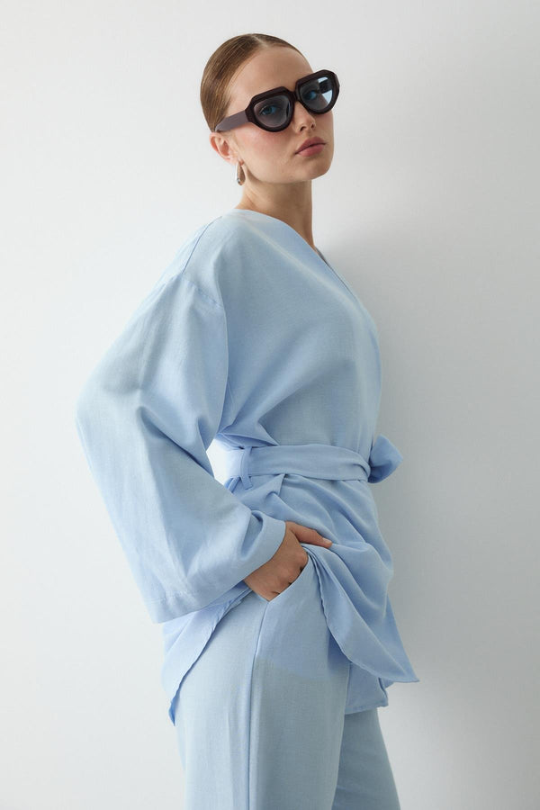 Mavi Pamuklu Düğme Detaylı Kemerli Keten Kimono