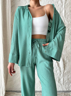 Mint Dokulu Gömlekli Pantolon Takım