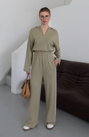 Mint Kapüşonlu Garnili Takım