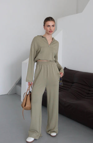 Mint Kapüşonlu Garnili Takım