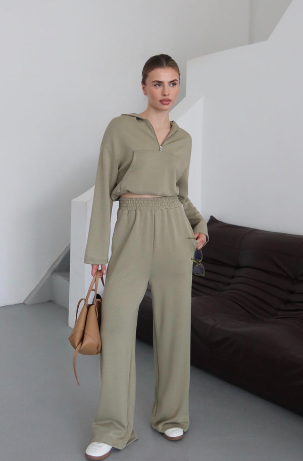 Mint Kapüşonlu Garnili Takım