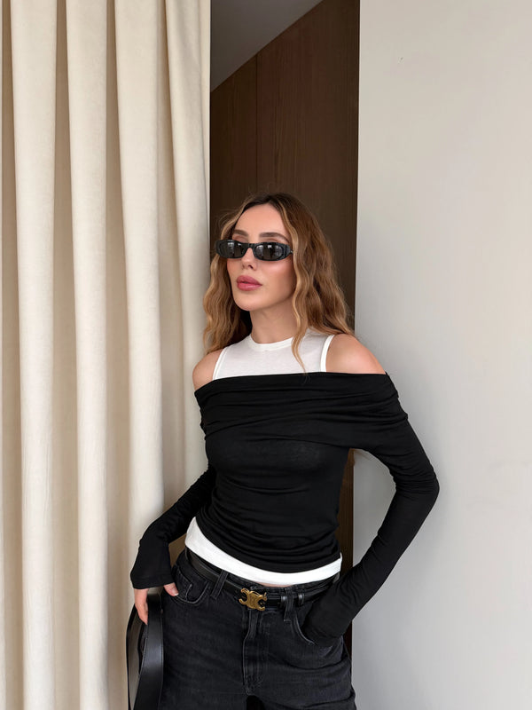 Siyah Beyaz Atletli Kayık Yaka Bluz - 0780