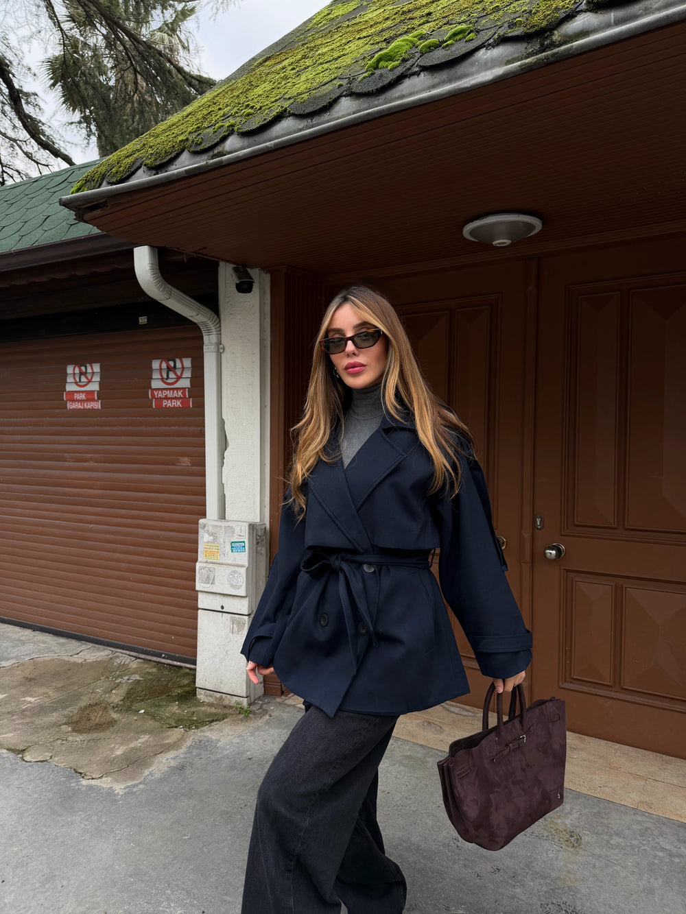 Lacivert Oversize Düşük Omuz Kısa Trenç - 9580