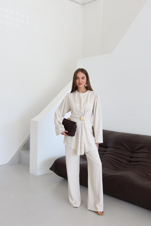 Natural Gold Broşlu Bluz Pantolon Takım