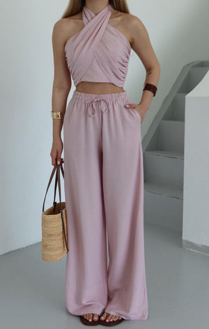 Pembe Boyundan Bağlı Büstiyer Pantolon Takım