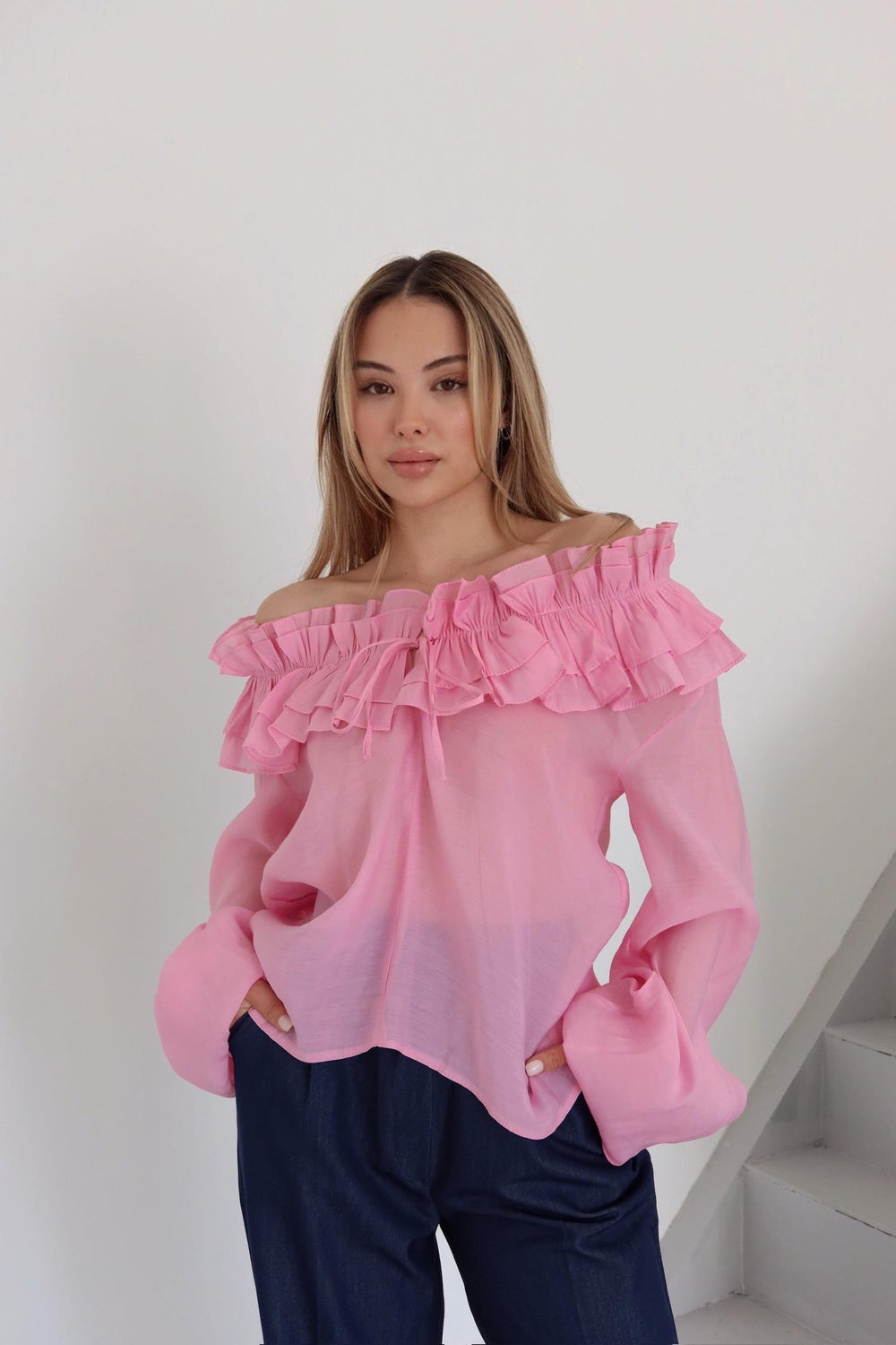 Pembe Fırfırlı Tasarım Bluz