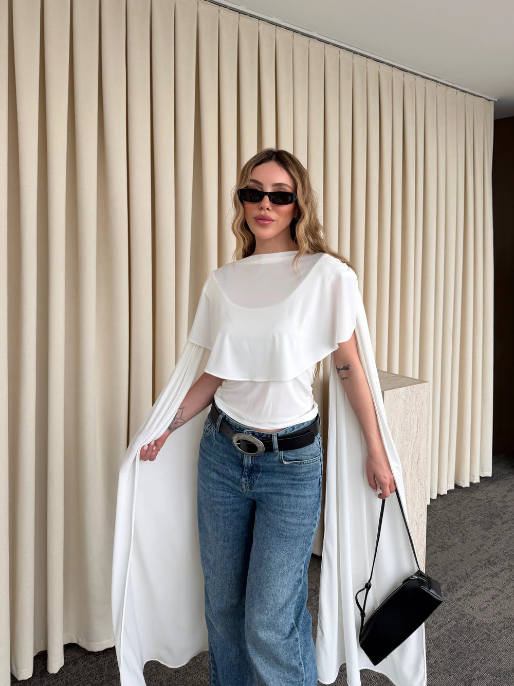 Beyaz Sandy Pelerinli Bluz - 1030