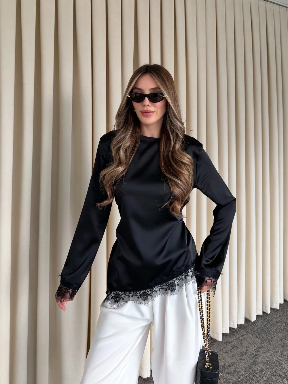 Siyah Saten Asimetrik Dantelli Bluz - 0320