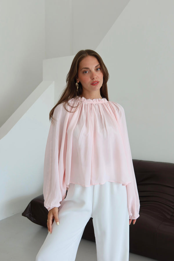 Pembe Yakası Büzgülü Yarasa Kol Bluz