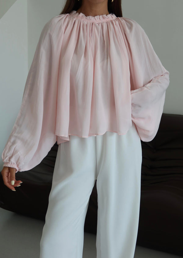 Pembe Yakası Büzgülü Yarasa Kol Bluz