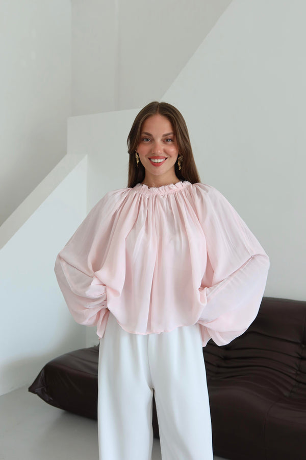 Pembe Yakası Büzgülü Yarasa Kol Bluz