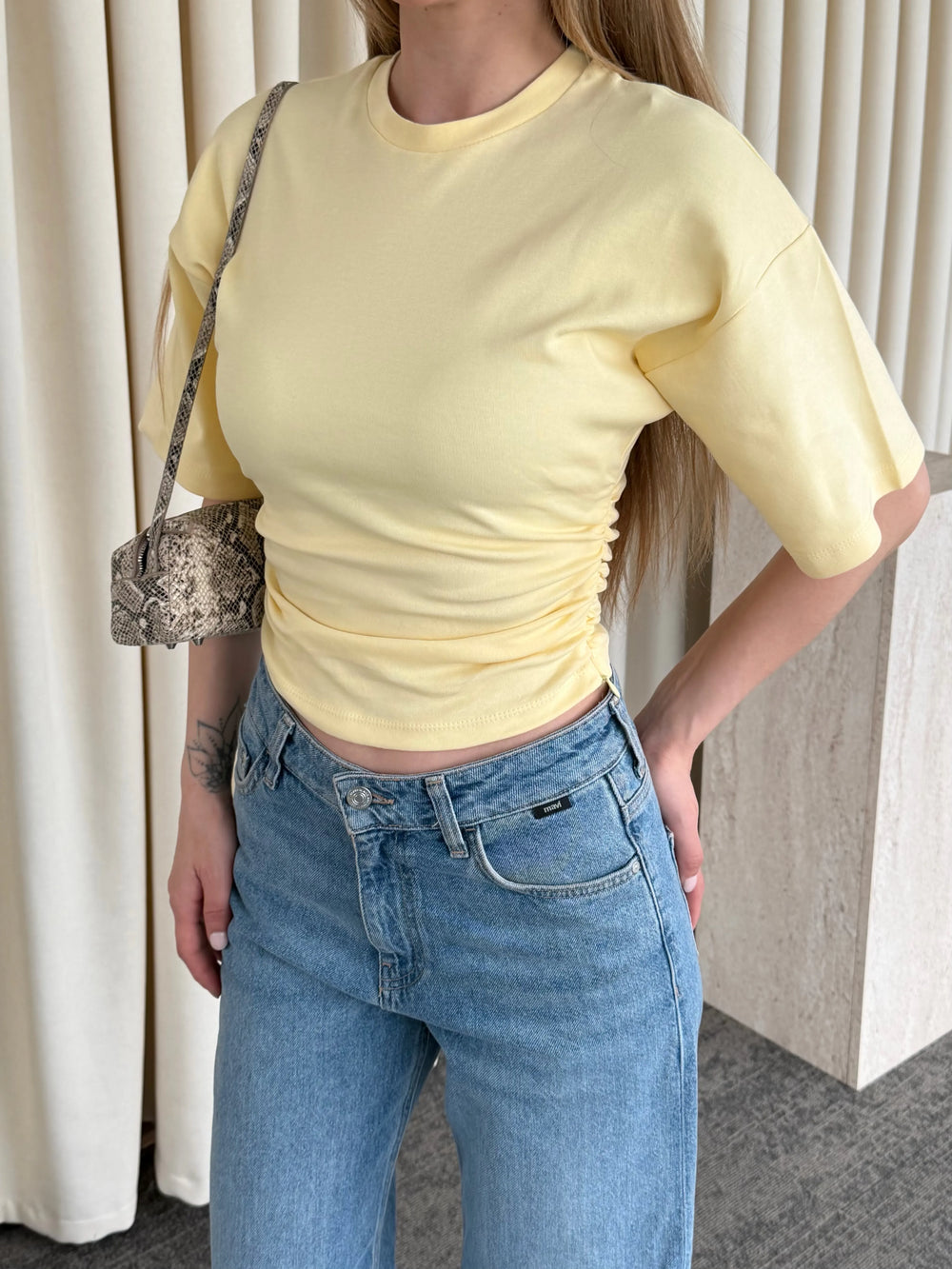 Sarı Yanı Drapeli Body - 261003