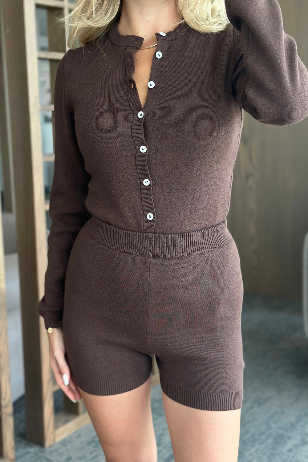 Kahverengi Bodysuit Hırka Şort Triko Takım