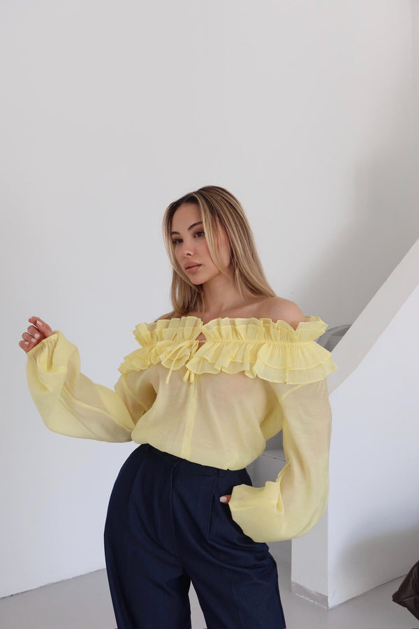 Sarı Fırfırlı Tasarım Bluz
